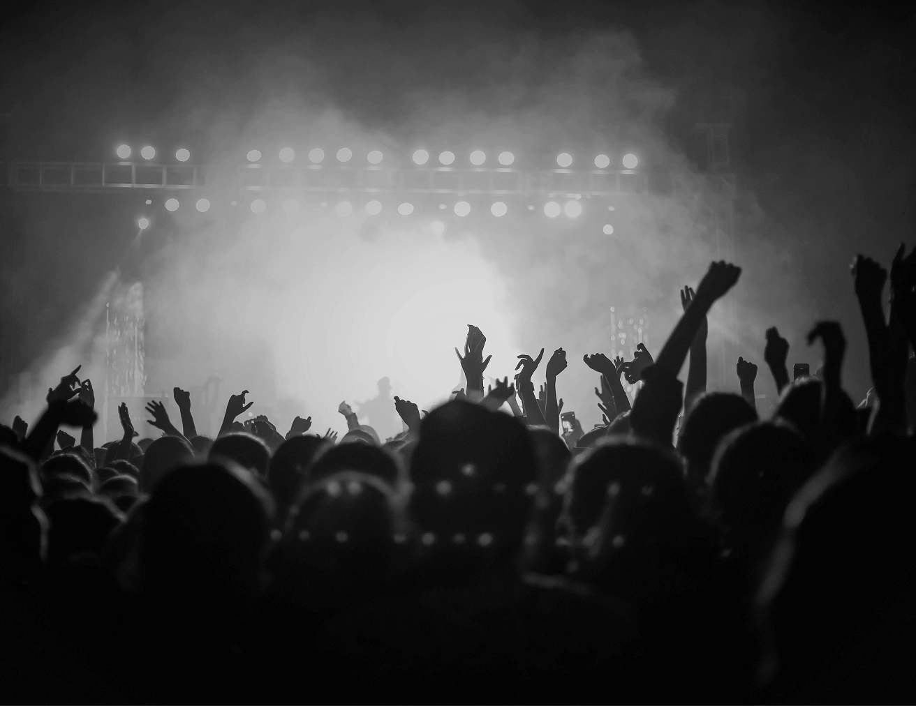 audience-black-and-white